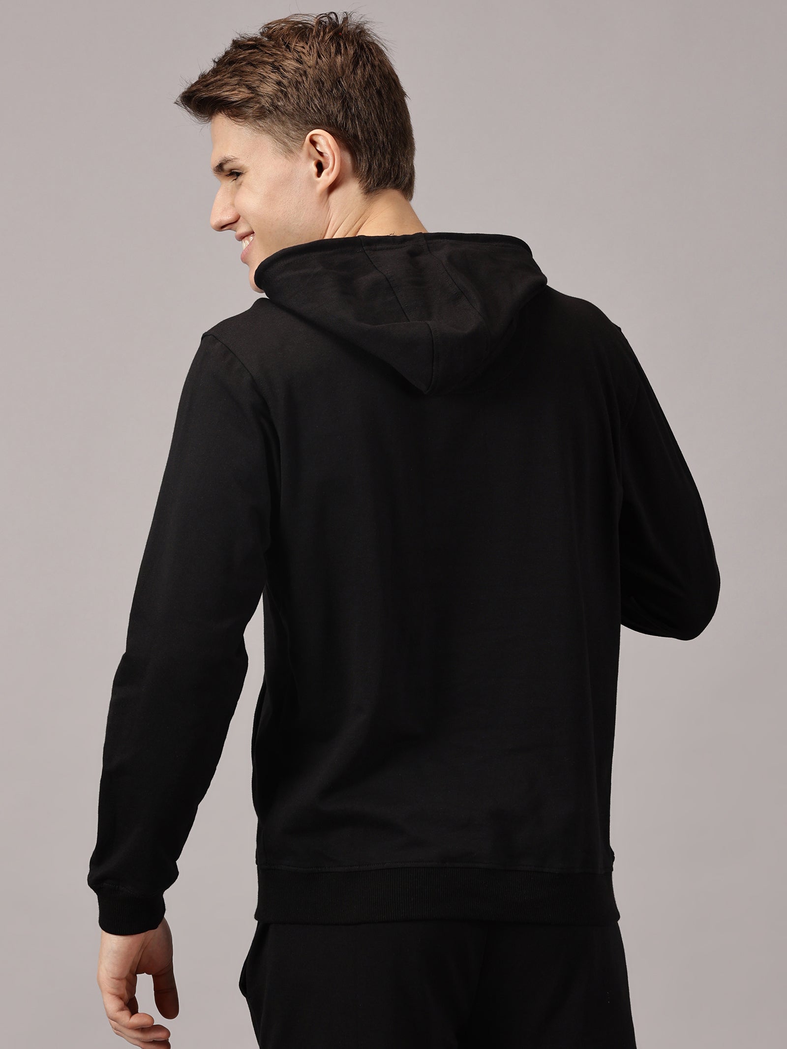 Full Sleeve Pullover Sports Hoodie