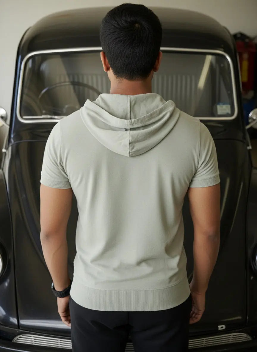 Half Sleeve T-Shirt Hoodie LEON