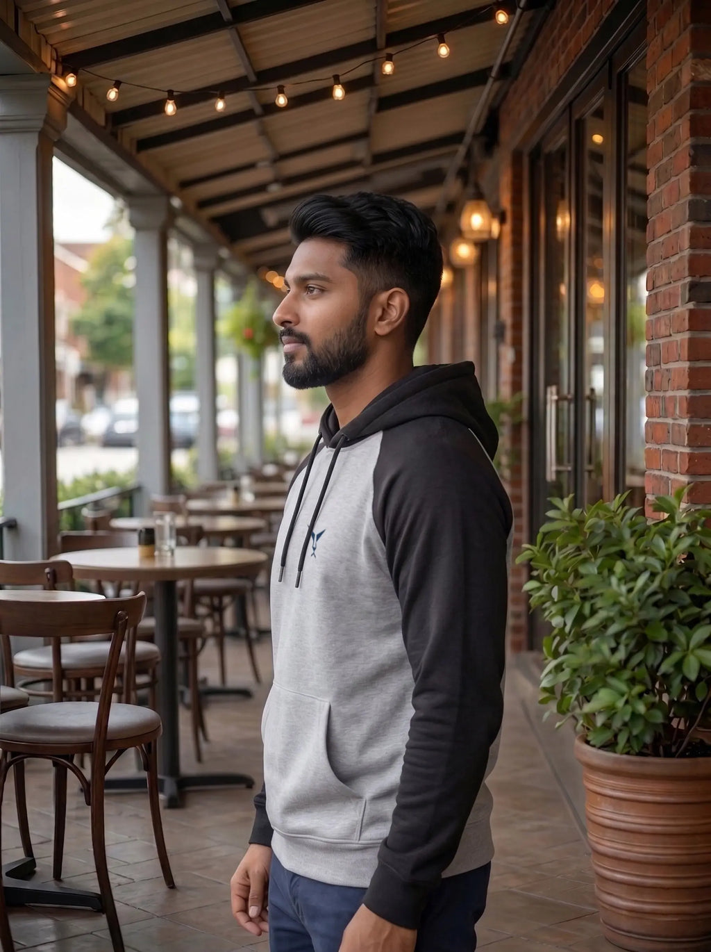 Raglan Sleeve Pullover Hoodie LEON