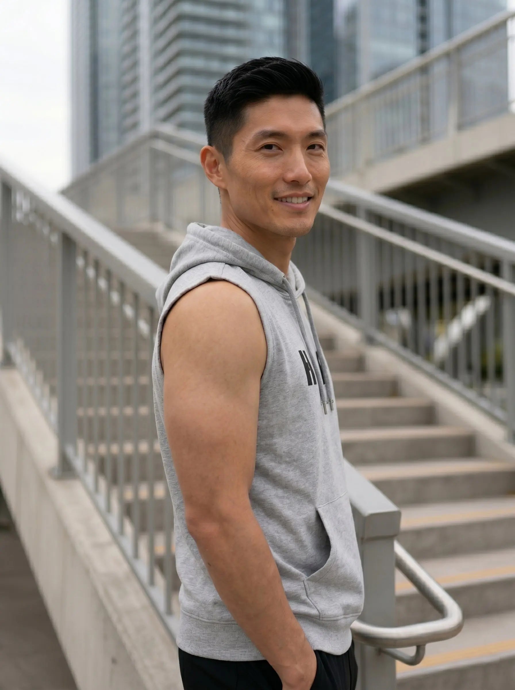 Hope Printed Sleeveless Pullover Hoodie LEON